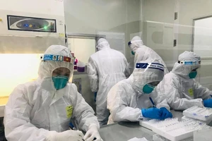 Tối 24-8 thêm 10.811 ca COVID-19, 6.780 ca mắc cộng đồng