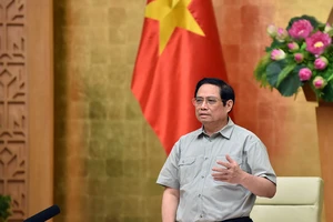 Thống nhất chuyển mục tiêu từ “zero COVID-19” sang thích ứng an toàn với dịch