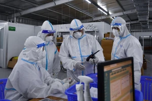 Tối 8-10 thêm 4.806 ca nhiễm, TP.HCM tăng gần 500 ca