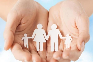 Đề xuất thưởng tiền khi sinh con thứ 2 và cam kết không sinh thêm khi đủ 2 con