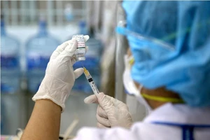 Bộ Y tế hoả tốc yêu cầu xác định nguyên nhân vụ 18 trẻ bị tiêm nhầm vaccine