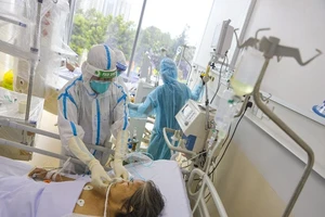 Tối 10-11: thêm 7.930 ca mắc COVID-19 tại 59 tỉnh, thành phố