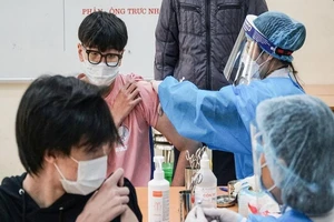 Một tháng tiêm vaccine cho trẻ em: 10.573 trẻ phản ứng sau tiêm, 2 ca tử vong