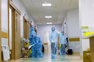 Tối 18-12: Cả nước hơn 10.000 ca cộng đồng, 248 ca tử vong