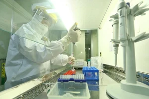 Tối 5-1 thêm 17.017 ca COVID-19, cả 63 địa phương đều ghi nhận ca mắc