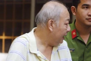 Việt kiều Pháp phạm tội trộm cắp hầu tòa sau 15 năm lẩn trốn