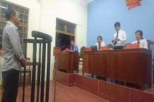 Miễn trách nhiệm hình sự vụ bị khởi tố vì mua bán điều chậm trả 