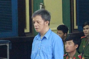 Tử hình kẻ mang can xăng 8 lít đốt 2 mẹ con bạn gái 