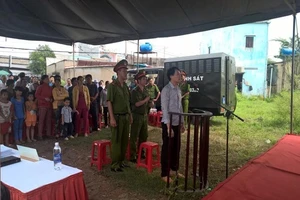 Đâm chết vợ hờ vì cái bánh xe bị mềm