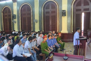 Xét xử đường dây đánh bạc 'người dệt mộng'