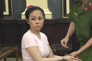 Đãi sinh nhật bằng thuốc lắc 