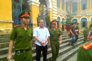 Vợ Phạm Công Danh đề nghị trả lại kỉ vật trị giá 5 tỉ