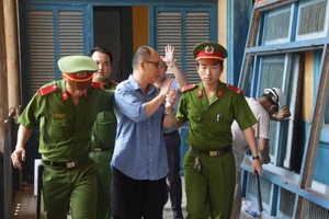 Nhân viên trộm của ngân hàng hơn 20 tỉ