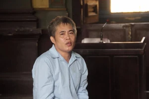 Bị gia chủ chém vì cho là đi ăn cưới 'quên' bỏ phong bì