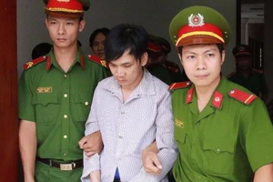 Án mạng từ chiếc quần lót nam