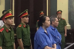 Vợ chồng U60 “siêu lừa” đại gia lãnh án 