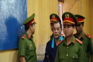 Vụ Trầm Bê: Nhiều chân chứng vắng mặt, tòa vẫn xử