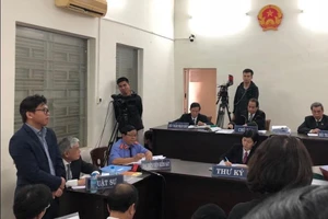 Xử lại vụ Vinasun kiện Grab đòi bồi thường gần 42 tỉ