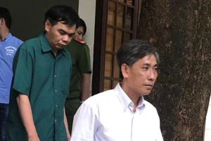 Thủ quỹ bệnh viện tham ô tiền tỉ kêu oan 