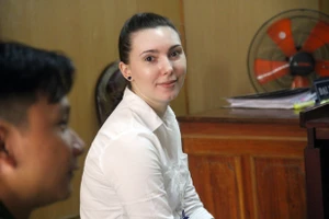 Hotgirl người Nga cười tươi vì thoát án tử hình