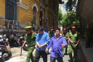 Đang trốn truy nã, tiếp tục phạm tội... quy mô hơn