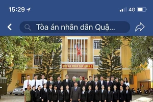 Khi tòa án mở cửa với mạng xã hội