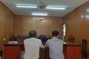 Hai cựu công chức hải quan 'biến' phế liệu thành hàng xịn