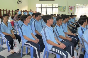 Hoang tưởng vì dùng chất hướng thần như trò chơi