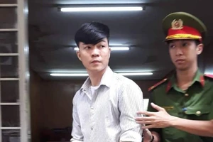 Ai đã để nhân viên ngân hàng trộm hơn 31,5 tỉ từ ATM?