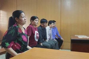 Người phụ nữ mang án liên tục vì hàng cấm