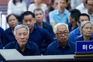 Vũ 'nhôm' mua đất vàng giá bèo như thế nào?