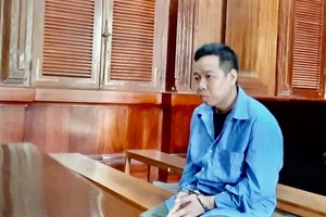 Rượu vào lời ra, phòng trọ đổ máu 