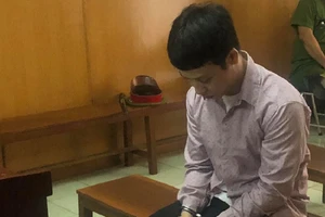 Mất bạn gái và lãnh án tù sau tiệc sinh nhật 'hoành tráng'