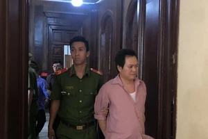 Tử hình bị cáo thay đổi lời khai liên tục chối tội