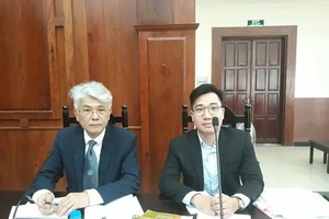 Vinasun đòi thêm 36 tỉ, Grab nói không gây thiệt hại