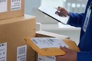 Trai ngoại 'hạ' quý bà đơn giản bằng Google dịch