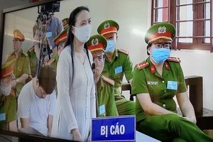 Xét xử chị em mang quan tài đi gây rối tại quận 12