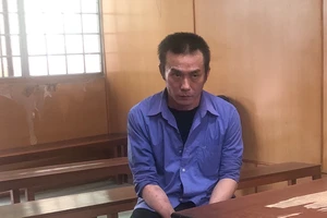 Vào trụ ATM cướp của phụ nữ: 7 năm tù