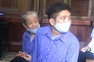 Cựu trưởng ban bồi thường giải phóng mặt bằng quận 1 hầu tòa