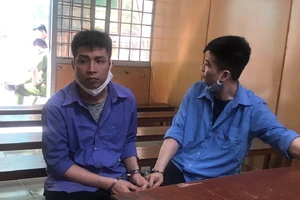 Tù chung thân người chuyển phát nhanh 1.000 viên thuốc lắc