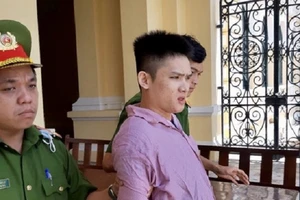 Tử hình nam thanh niên giết người vì bị át tiếng loa karaoke