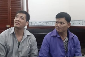 Đòi nợ bằng cách chặn lấy xe ô tô của người vay