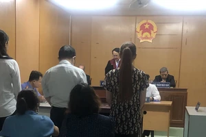 Chủ nhà hàng quận 1 cùng 2 quản lý nữ môi giới mại dâm