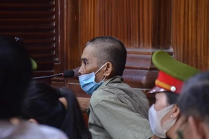 Bị cáo chỉ ra nhân vật bí ẩn trong cáo trạng có mặt tại toà