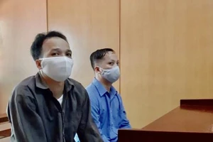 2 đàn ông hùa nhau lừa 1 phụ nữ