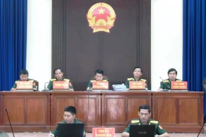 Thạc sĩ lừa ngân hàng lấy tiền làm xăng giả đối diện 30 năm tù