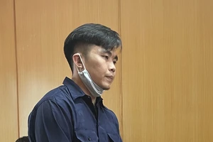 Chồng ảo giác ghen tuông, giữa đêm cầm dao đi giết người