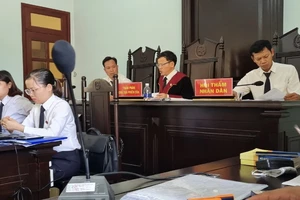 Tòa chưa tuyên án vụ sòng tài xỉu móc nối công an