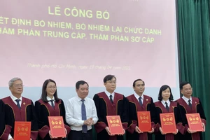 Bổ nhiệm 9 thẩm phán tại TP.HCM