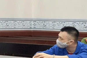 Phóng hỏa đốt cả nhà người thân vì ganh tị chuyện giàu có